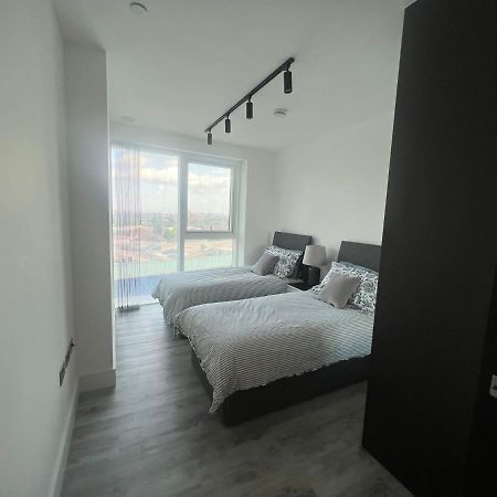Apartmán One West Point , Icon Tower Londýn Exteriér fotografie