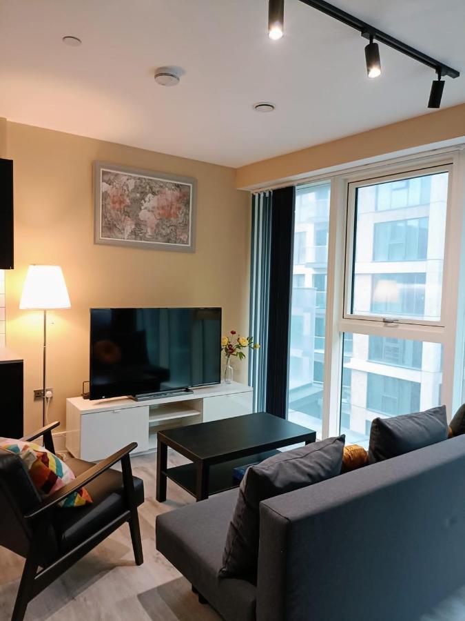 Apartmán One West Point , Icon Tower Londýn Exteriér fotografie