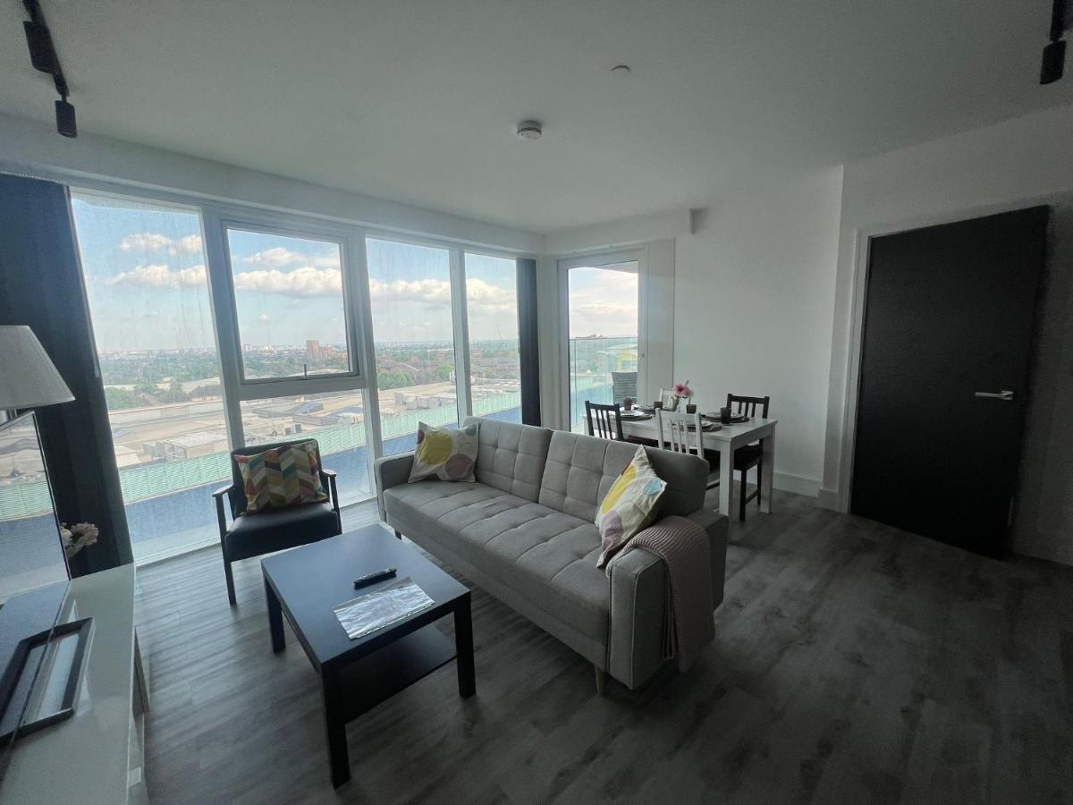 Apartmán One West Point , Icon Tower Londýn Exteriér fotografie